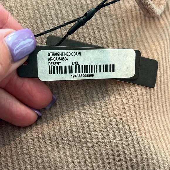 NWT Skims Women's Straight Neck Cami Tank Top in Desert Sand Tan - Picture 8 of 8